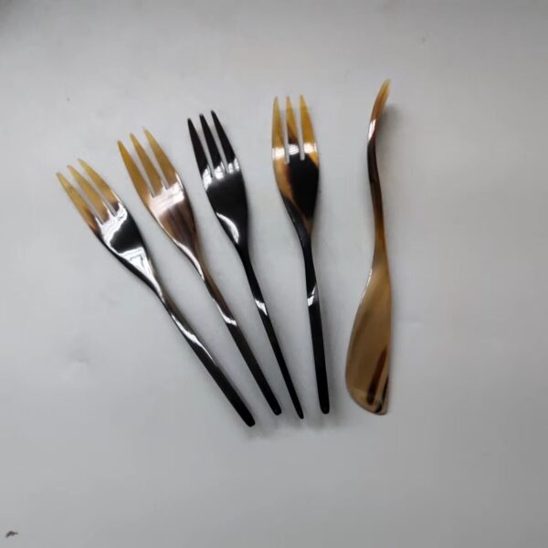 Buffalo Horn Cutlery Set